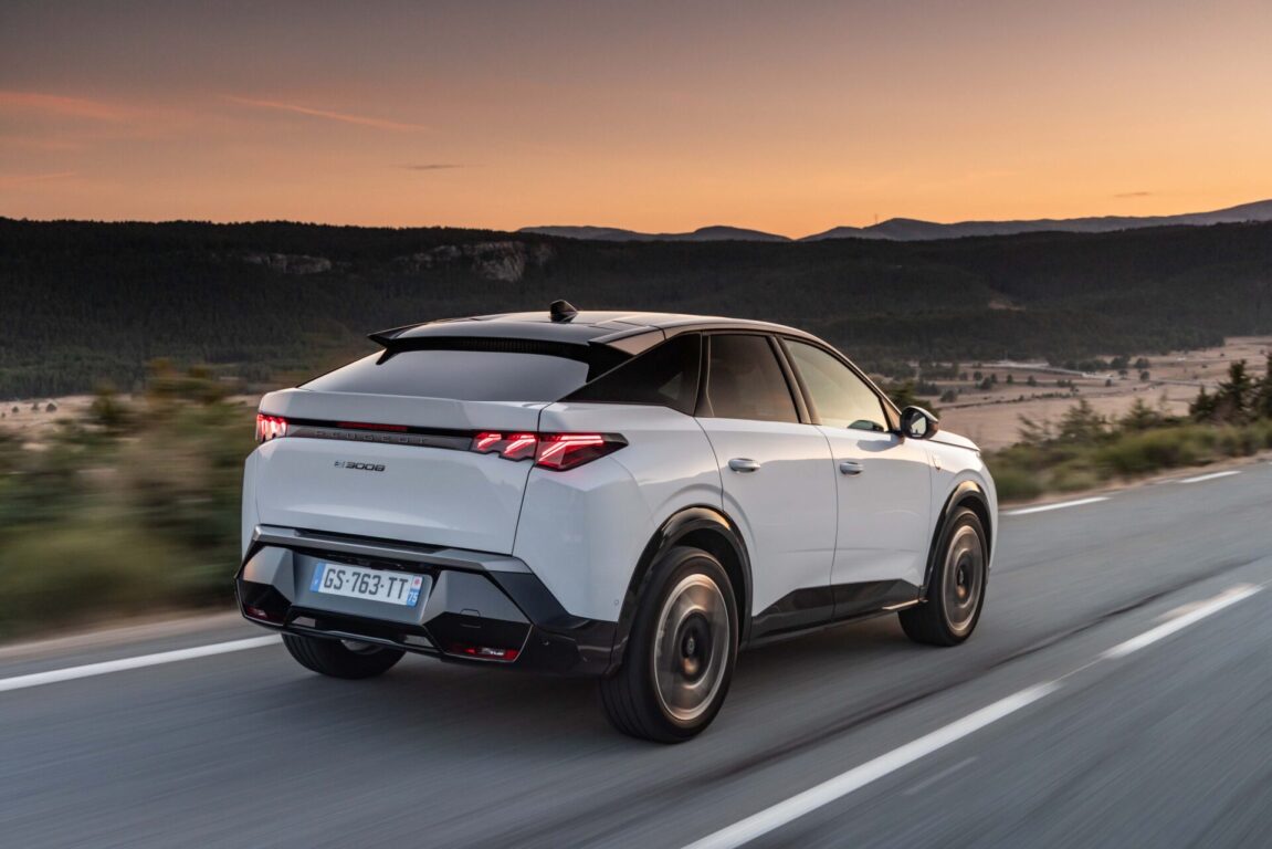 Yeni Peugeot 3008 ne zaman Türkiye’ye gelecek? Benzinli mi olacak elektrikli mi?