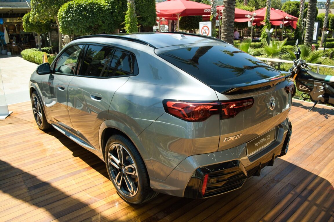 Yeni BMW iX2 Yalıkavak Marina’da