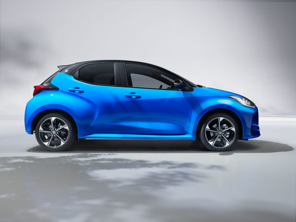 Yeni Toyota Yaris Cross Hybrid 1 milyon 490 bin TL’den showroom’larda