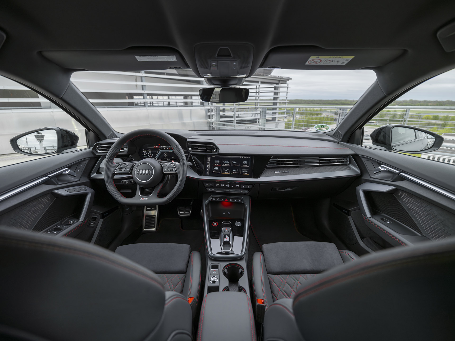 Yeni Audi S3 satışa sunuldu. İşte detaylar...