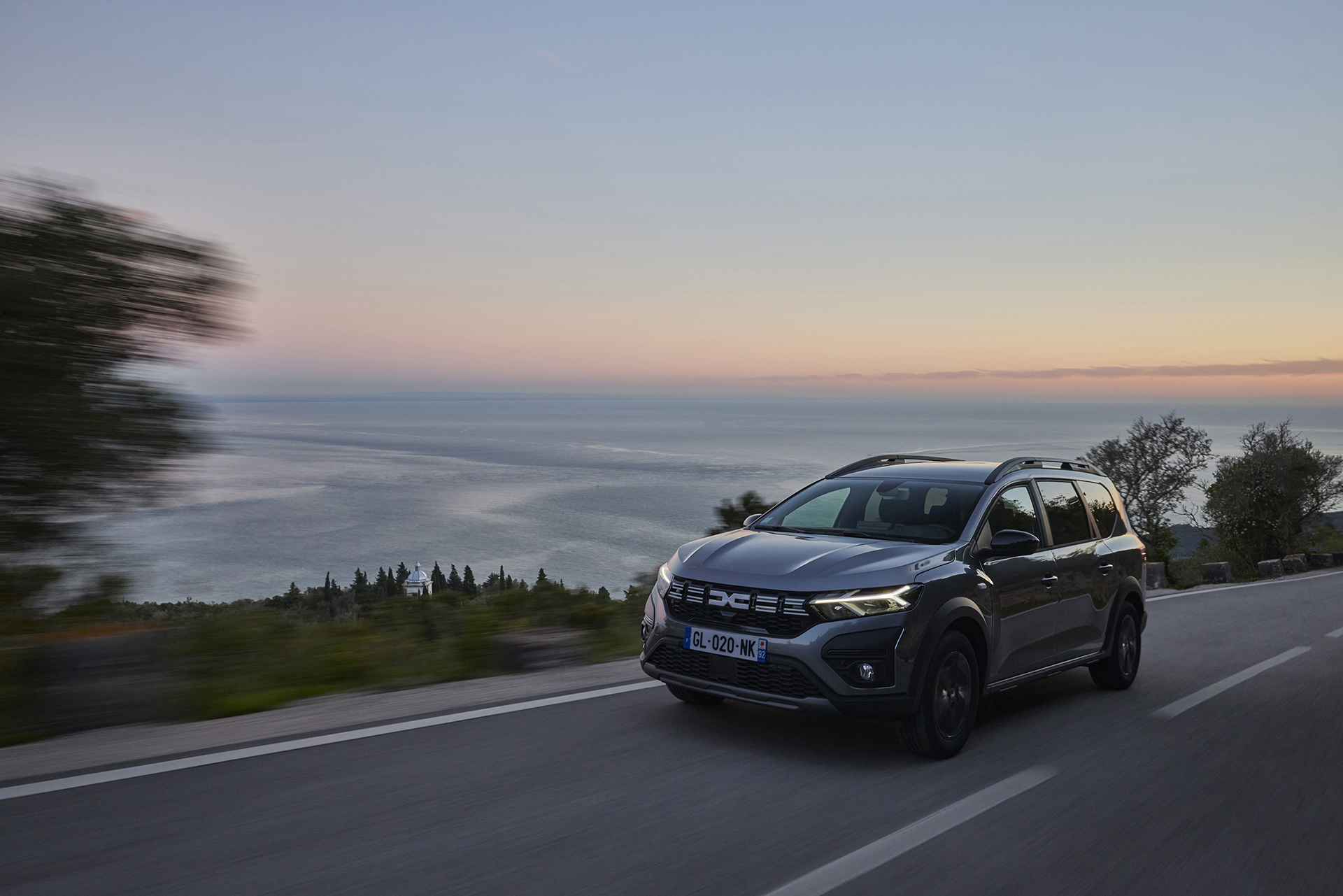 Otomatik vitesli hibrit Dacia Jogger Türkiye'de