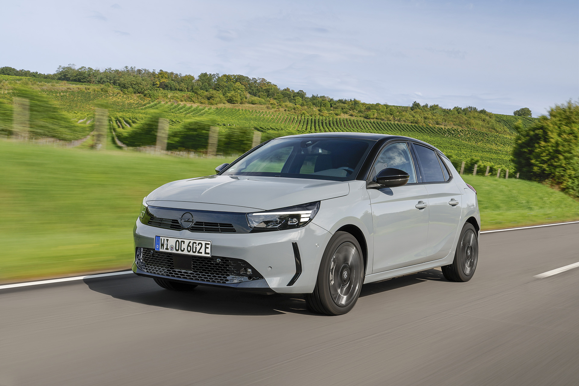 Opel Corsa-e 2024 sürüş izlenimi