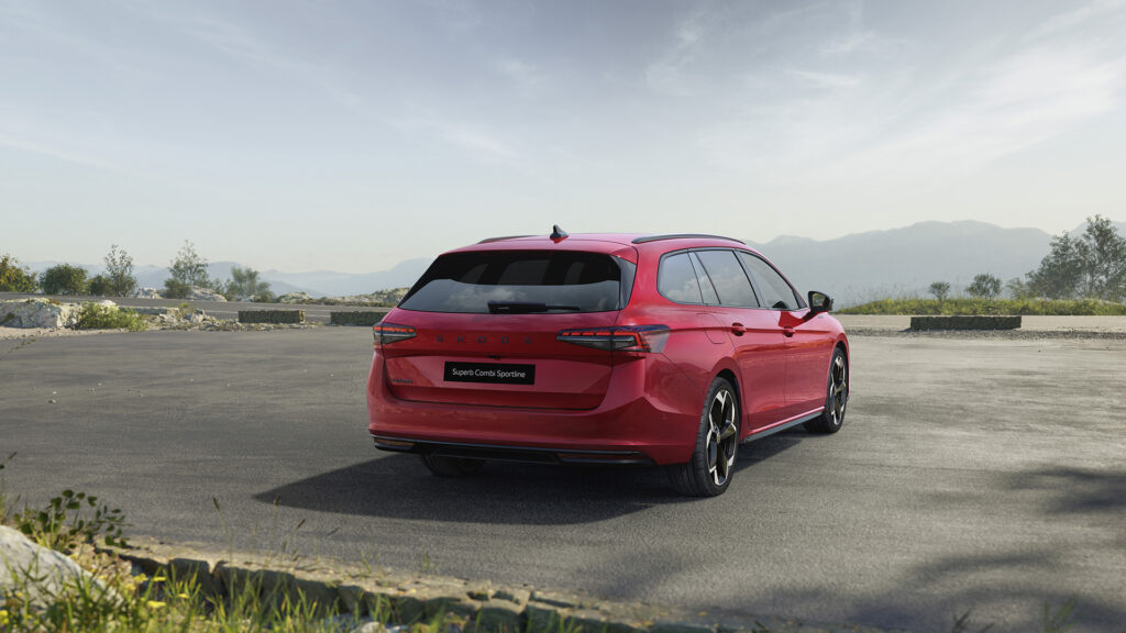 Skoda Superb Sportline tanıtıldı