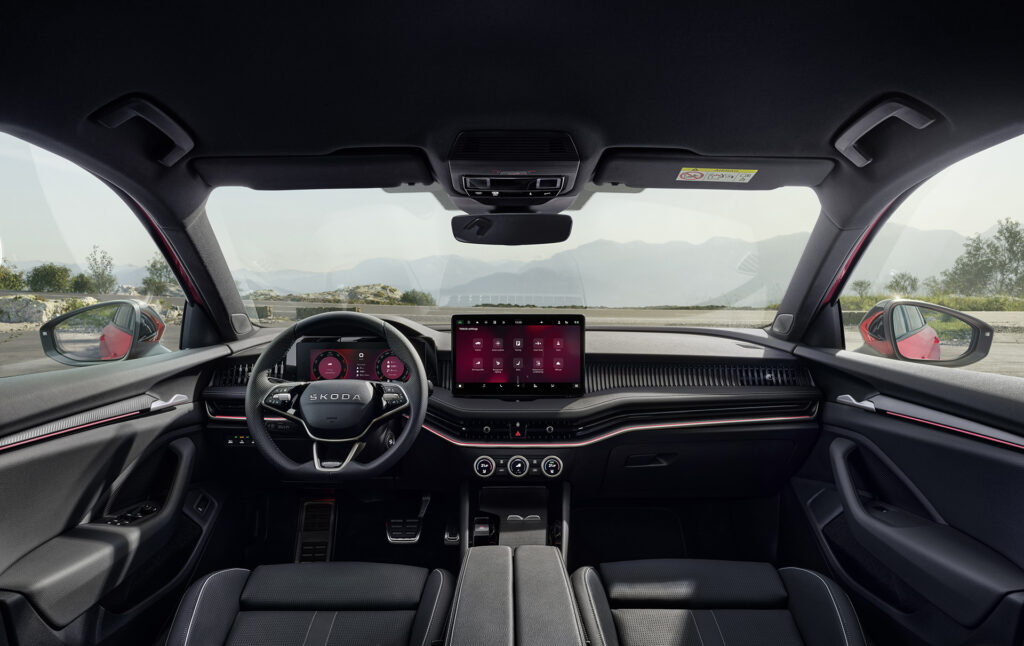 Skoda Superb Sportline tanıtıldı