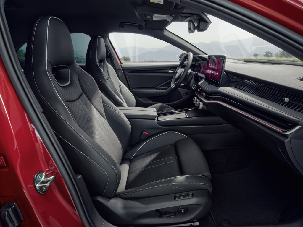 Skoda Superb Sportline tanıtıldı