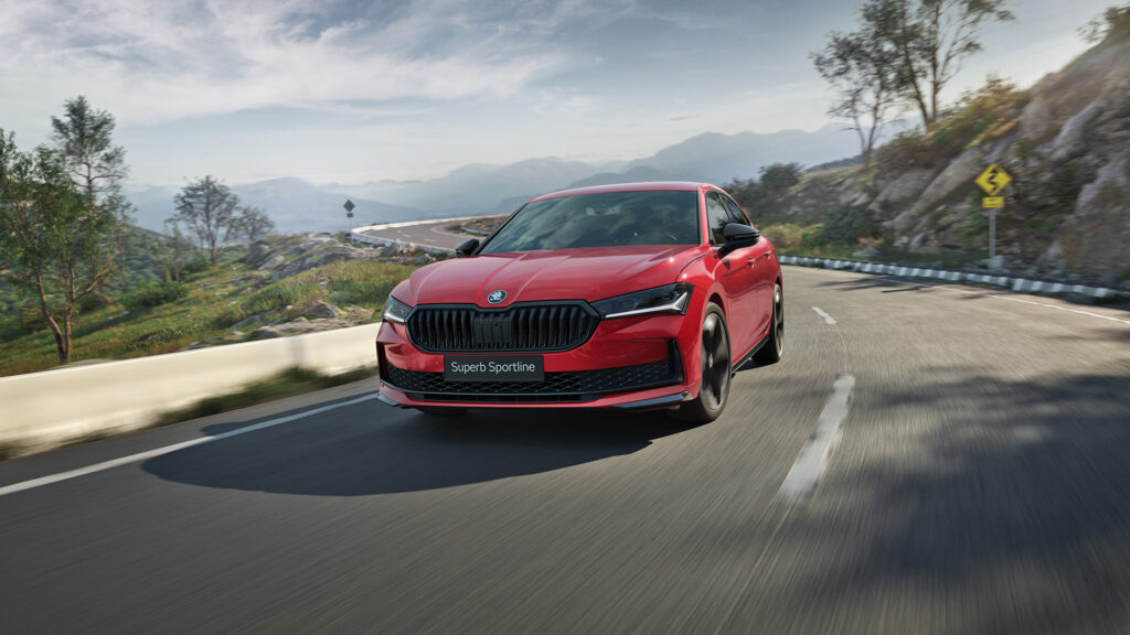 Skoda Superb Sportline tanıtıldı