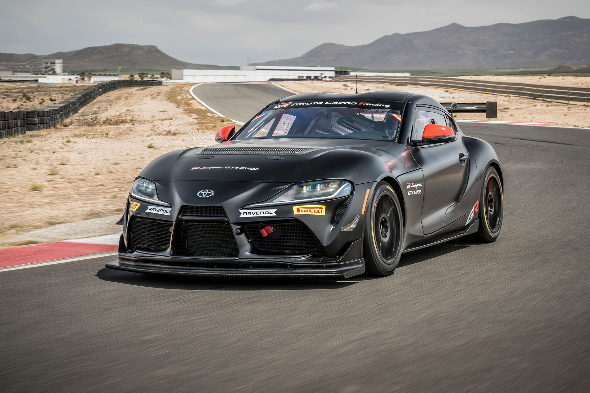 Toyota, GR Supra GT4 EVO2 yarış otomobilini tanıttı