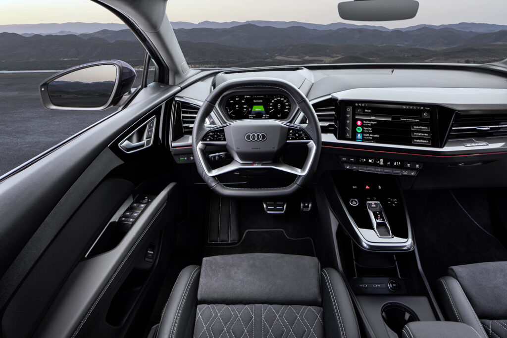 Audi Q4 e-tron satışa sunuldu. İşte fiyatı ve tüm detaylar!
