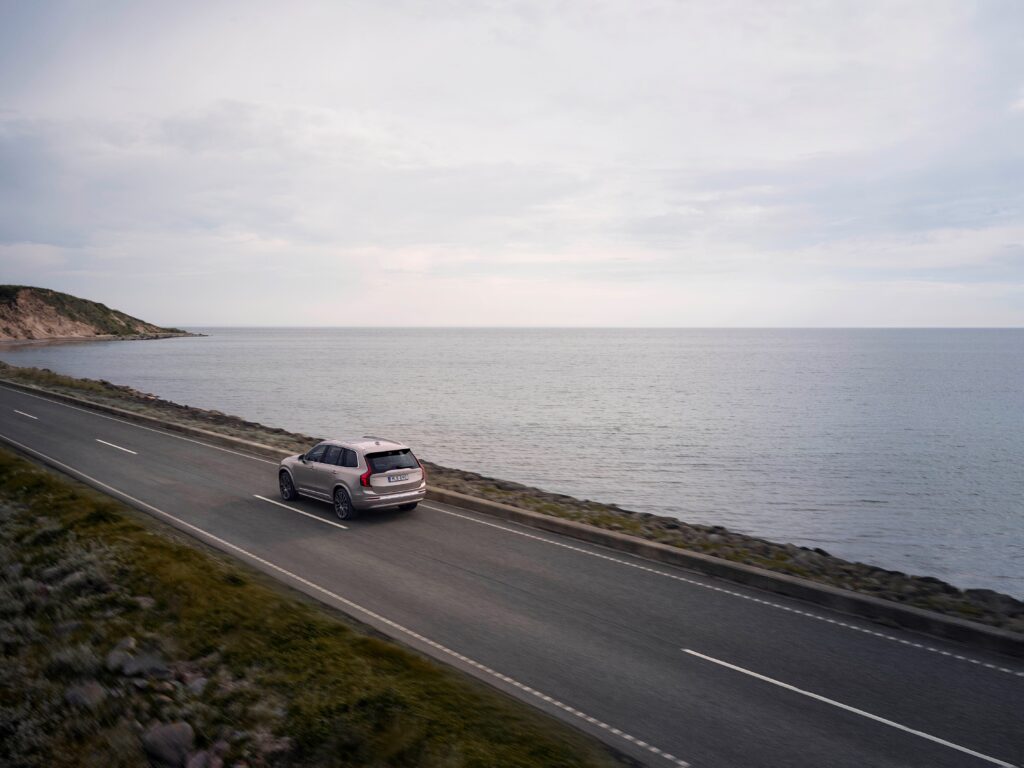 Yeni Volvo XC90 satışa sunuldu