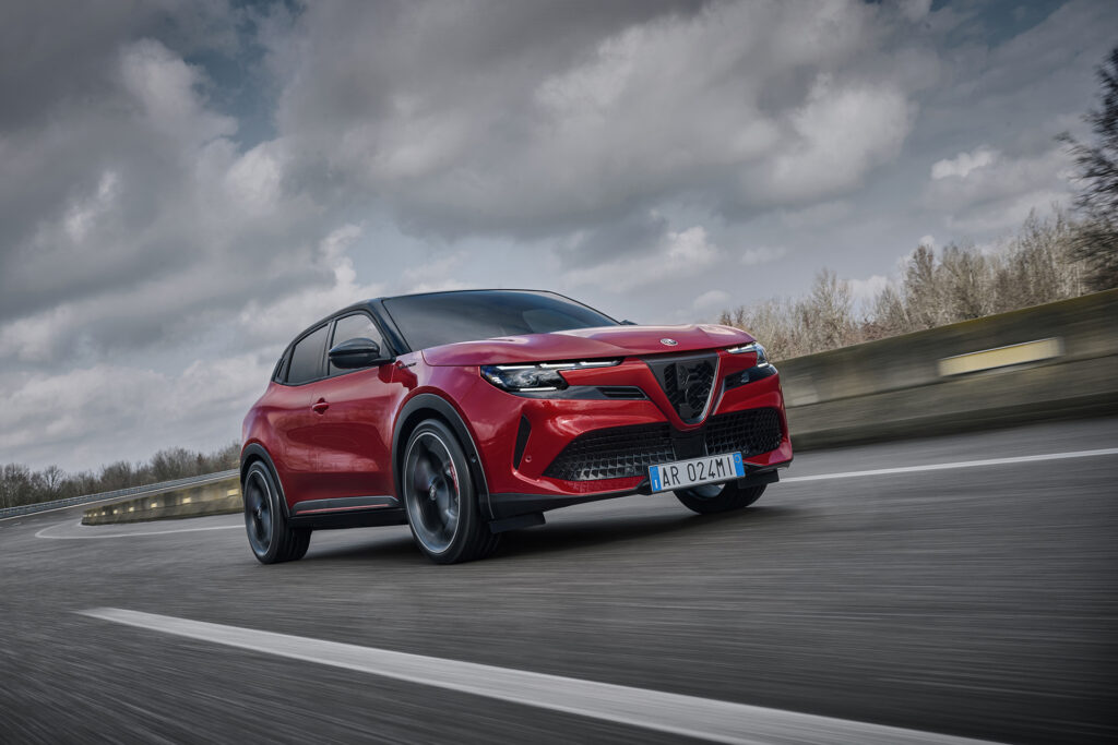 Alfa Romeo Junior Türkiye’de ön satışa sunuldu