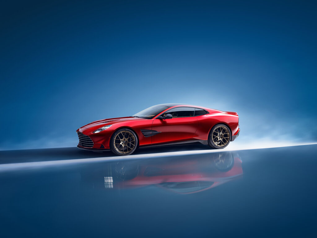 Yeni Aston Martin Vanquish