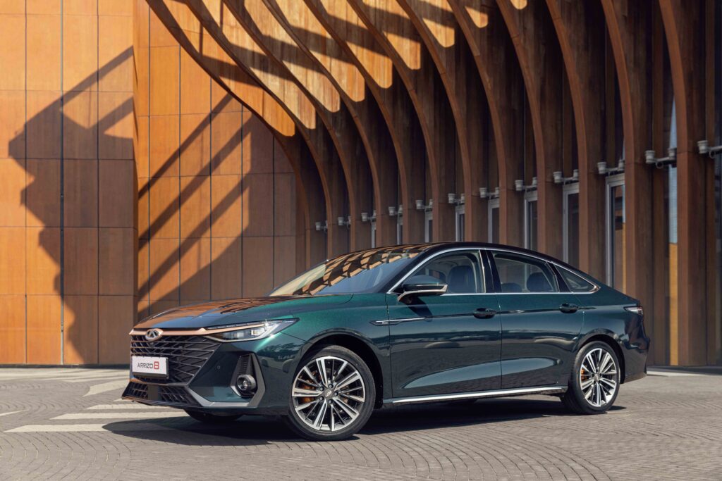 Chery ARRIZO 8  ile iş dünyasını hedefliyor