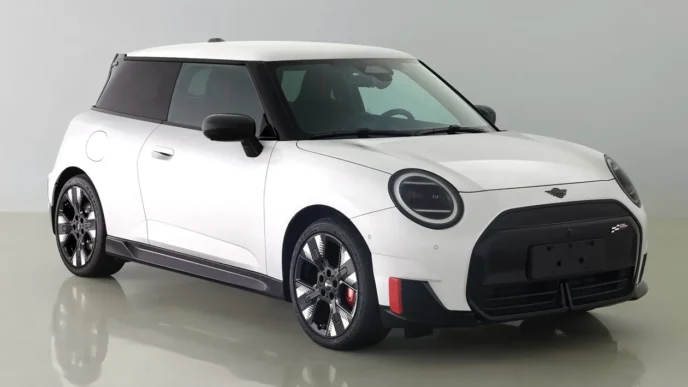 Yeni MINI John Cooper Works yakında tanıtılacak
