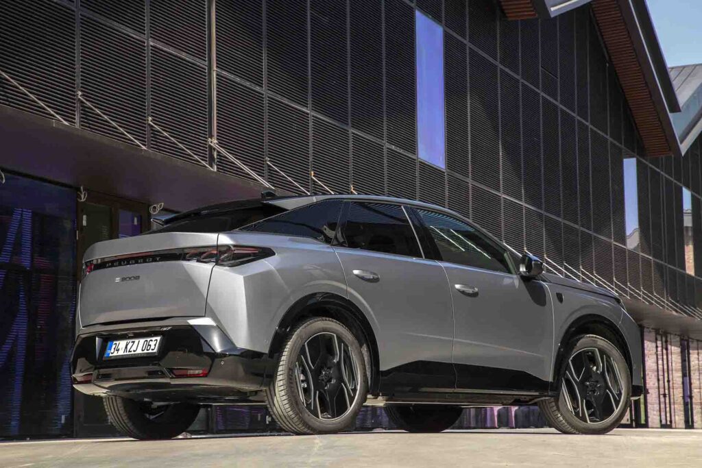 Yeni Peugeot 3008 satışa sunuldu