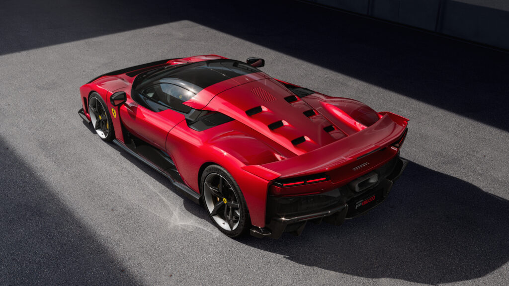 Yeni Ferrari F80 sadece 799 adet üretilecek