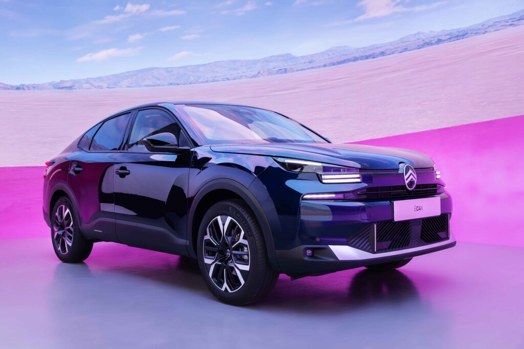 Yenilenen Citroen C4 ve C4 X tanıtıldı
