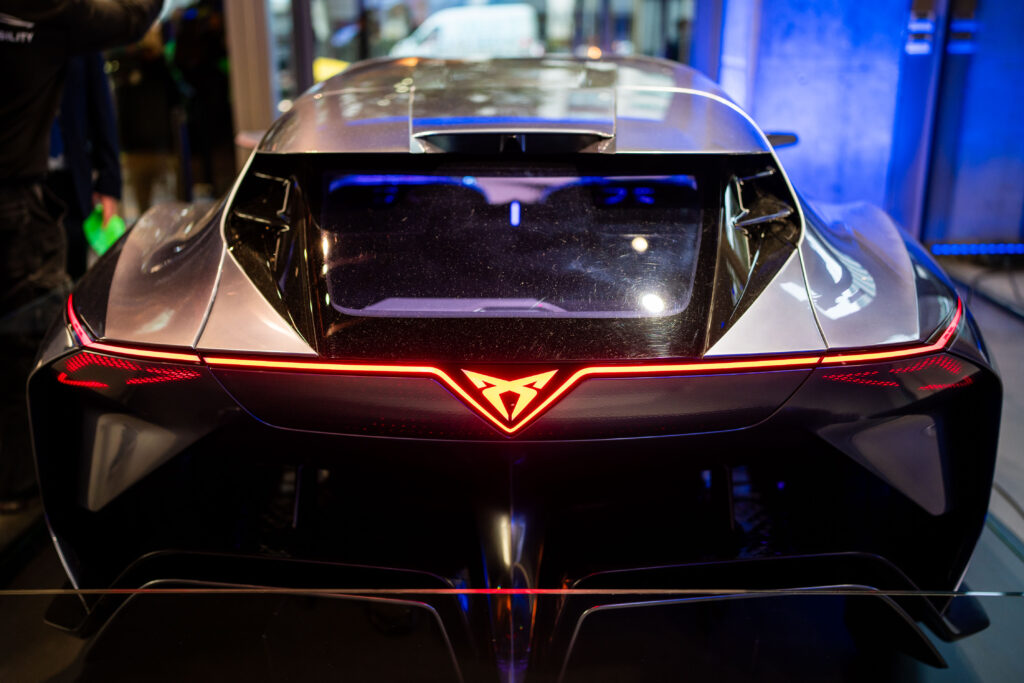 Cupra City Garage İstanbul’da açıldı