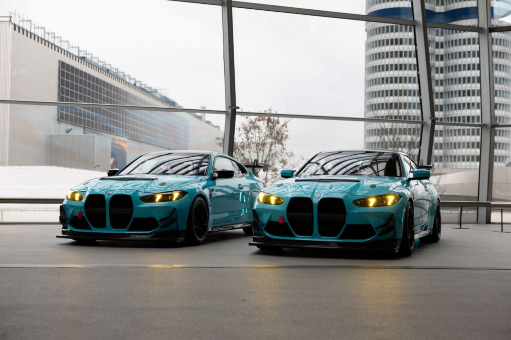 Borusan Otomotiv Motorsport, Borusan Turkish Blue rengindeki BMW M4 GT4 EVO araçları teslim aldı