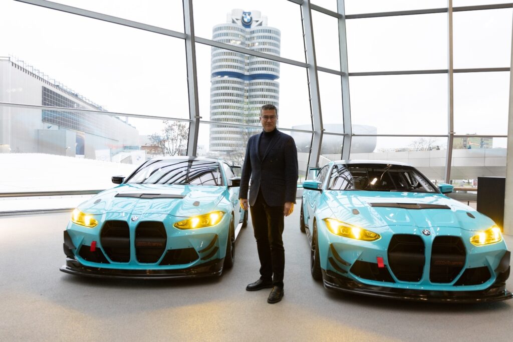 Borusan Otomotiv Motorsport, Borusan Turkish Blue rengindeki BMW M4 GT4 EVO araçları teslim aldı