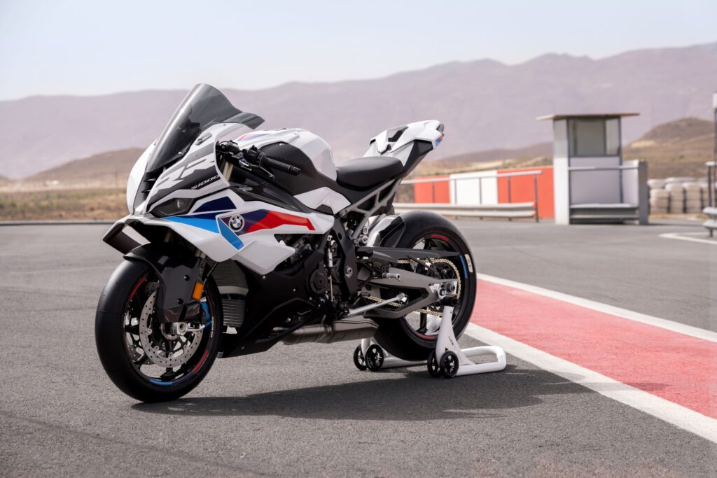 BMW Motorrad, güncellenen dört yeni modelini tanıttı