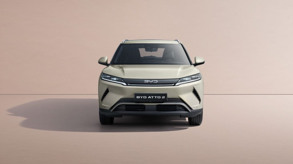 BYD, Brüksel Otomobil Fuarı’nda Tanıttığı Elektrikli SUV Modeli ATTO 2 ile Segmentini Genişletiyor