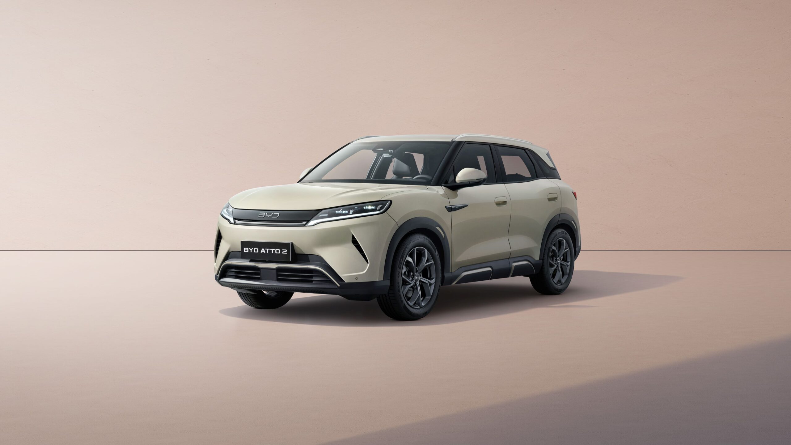 BYD, Brüksel Otomobil Fuarı’nda Tanıttığı Elektrikli SUV Modeli ATTO 2 ile Segmentini Genişletiyor