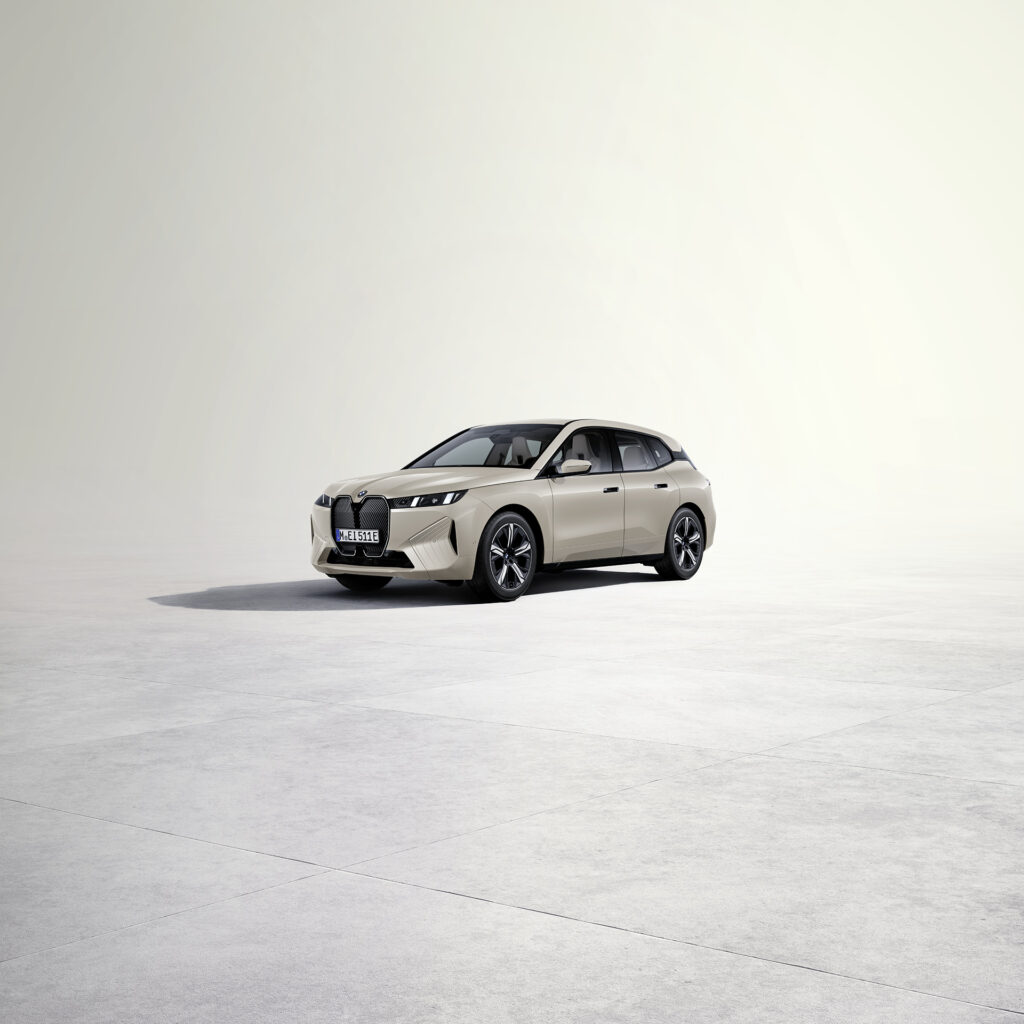 Yeni BMW iX tanıtıldı