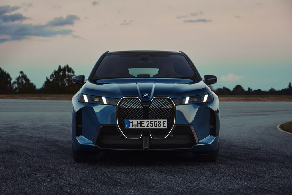 Yeni BMW iX tanıtıldı