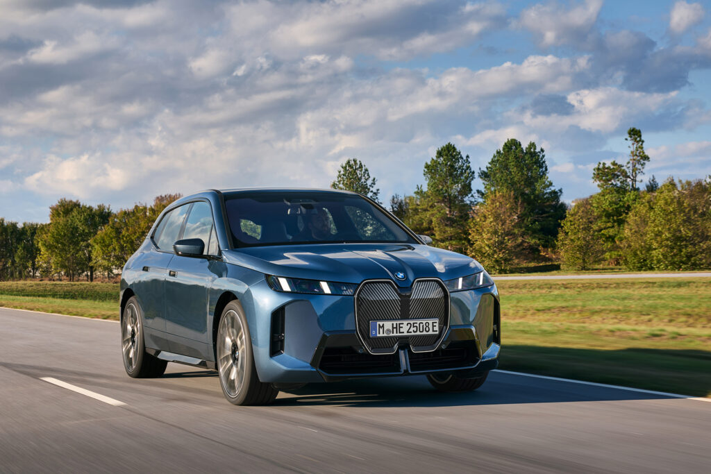 Yeni BMW iX tanıtıldı