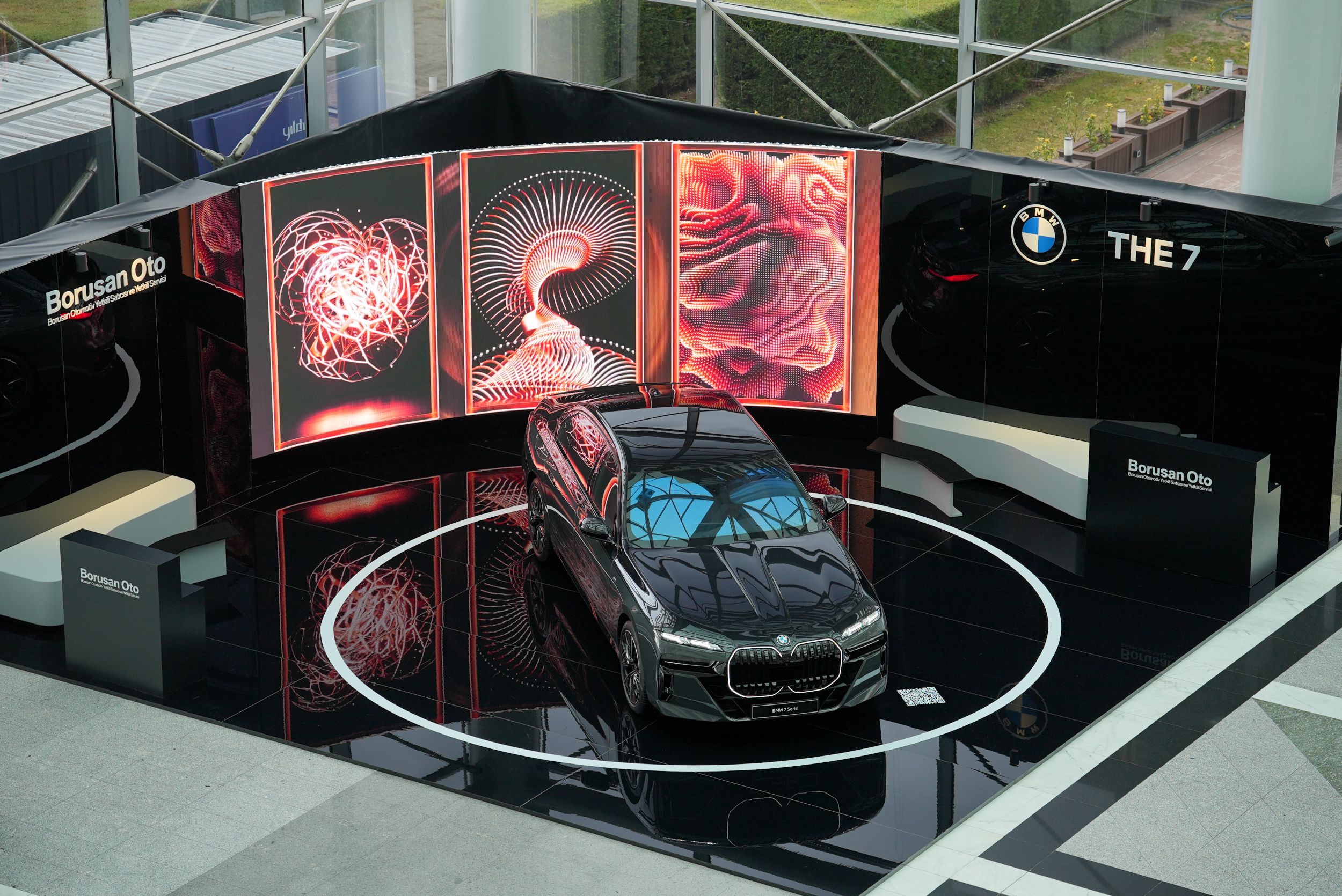 BMW 7 Serisi’nden ilham alan "Metafold", ARTAnkara’da sergilendi