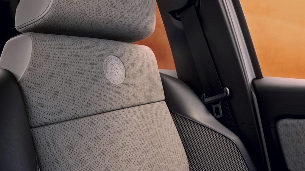 Renault 5 E-Tech Elektrikli Roland-Garros Özel Versiyonu Tanıtıldı