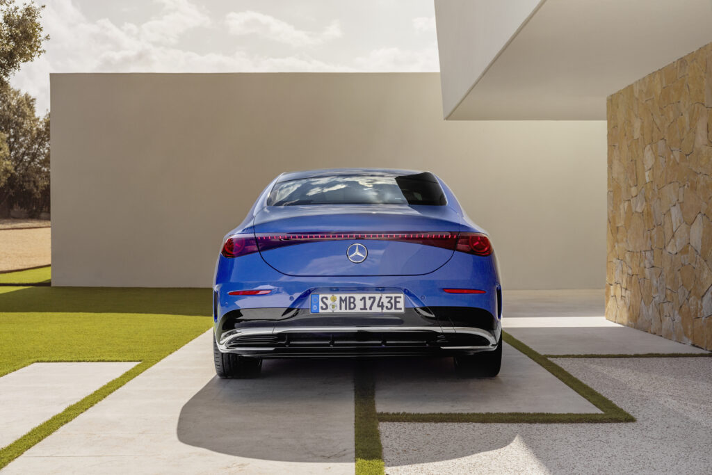 Yeni Mercedes CLA tam elektrikle geliyor