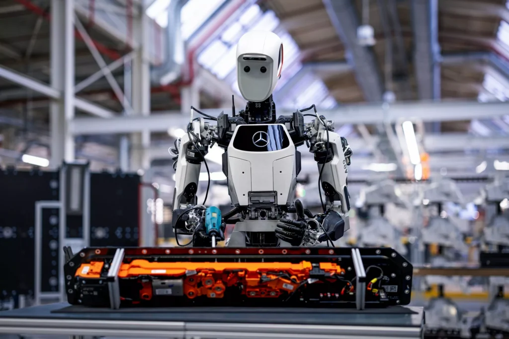 Mercedes, insansı robotları denemeye başladı