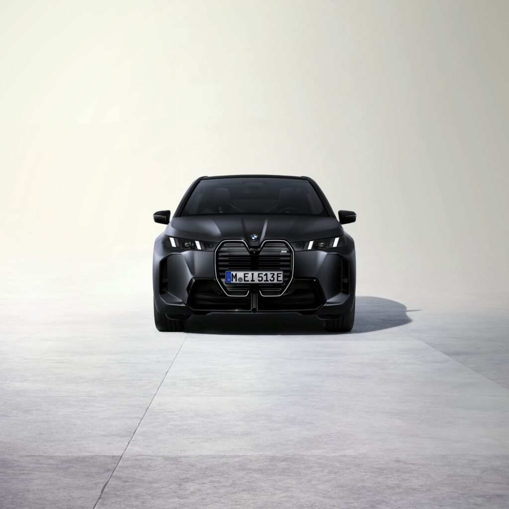 Yeni BMW iX 6.447.700 TL’den Türkiye’de