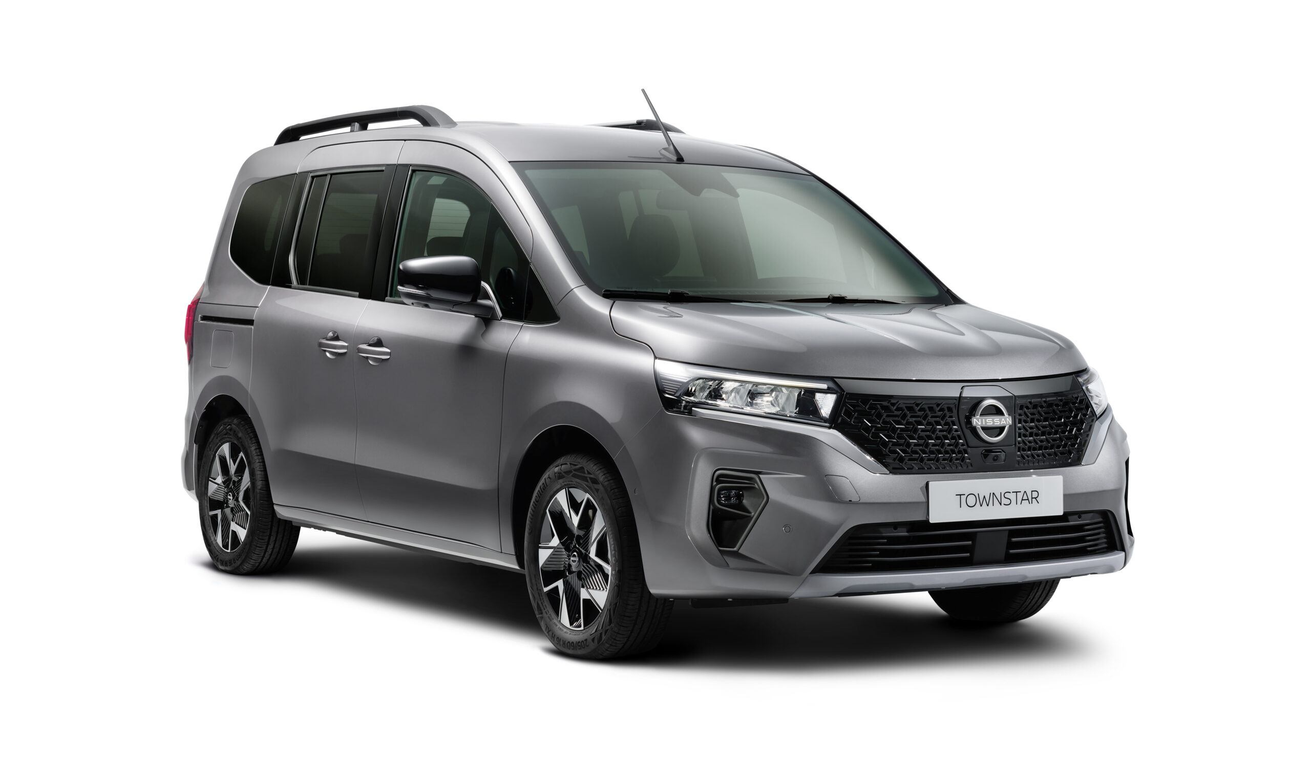 Nissan Townstar Türkiye'de Satışa Sunuldu