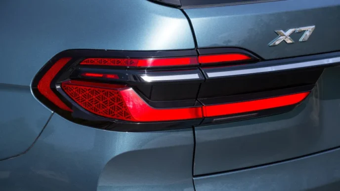 Yeni BMW X7 2027’de Geliyor! iX7 Sürprizi Yolda Olabilir