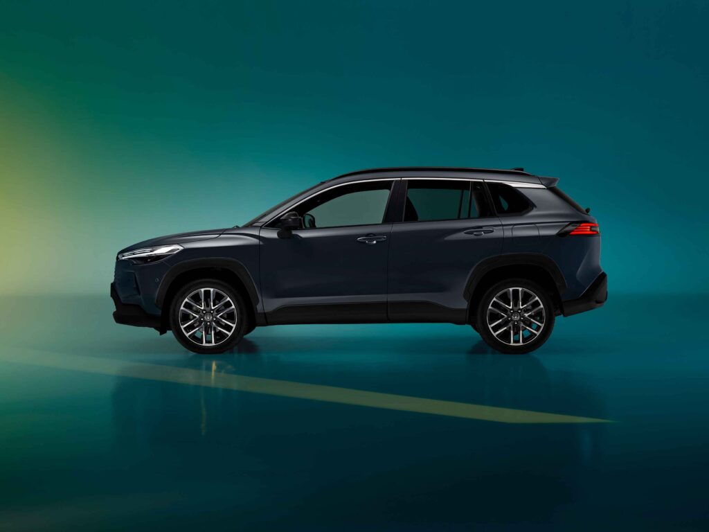 Yeni Toyota Corolla Cross Hybrid yakında Türkiye’de