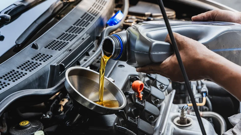 Farklı Motor Yağı Markaları Karıştırılır mı? İşte Doğru Bilinen Yanlışlar