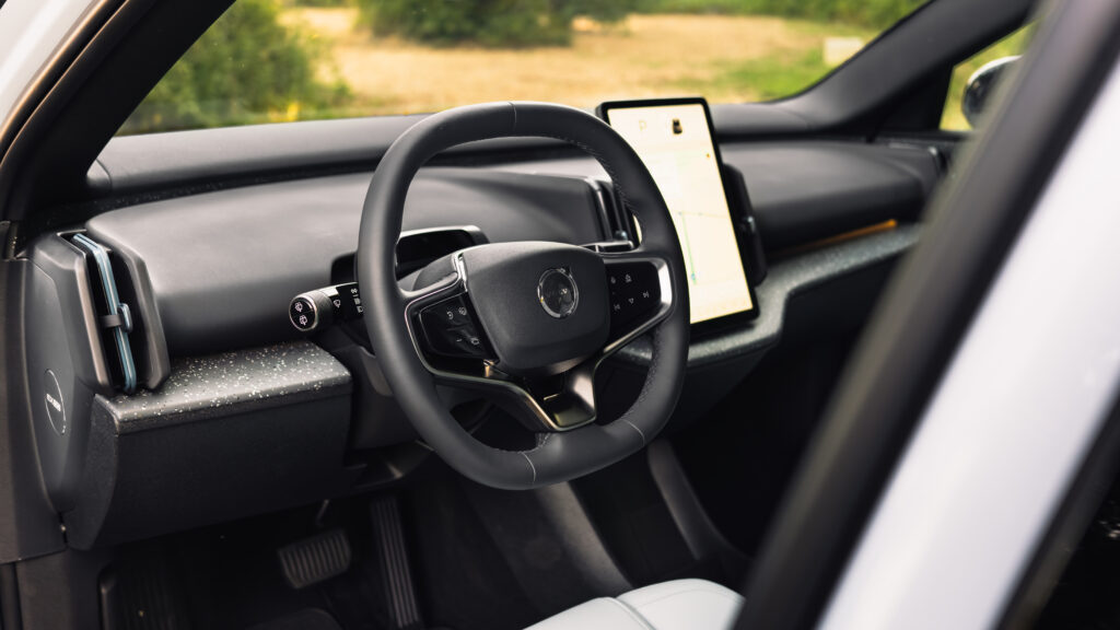 Volvo EX30: Tamamen Elektrikli Kompakt SUV Türkiye Yollarında