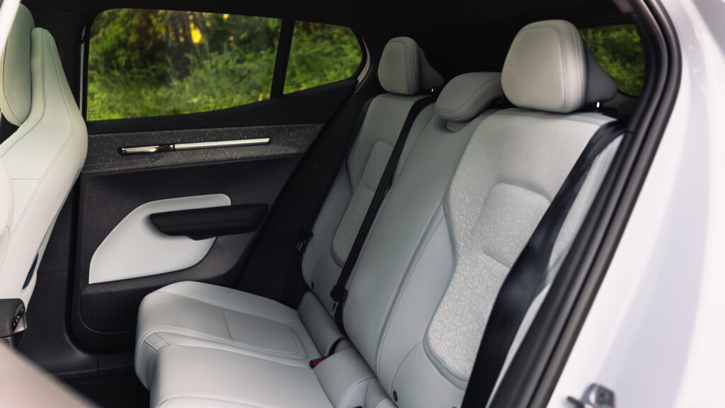 Volvo EX30: Tamamen Elektrikli Kompakt SUV Türkiye Yollarında