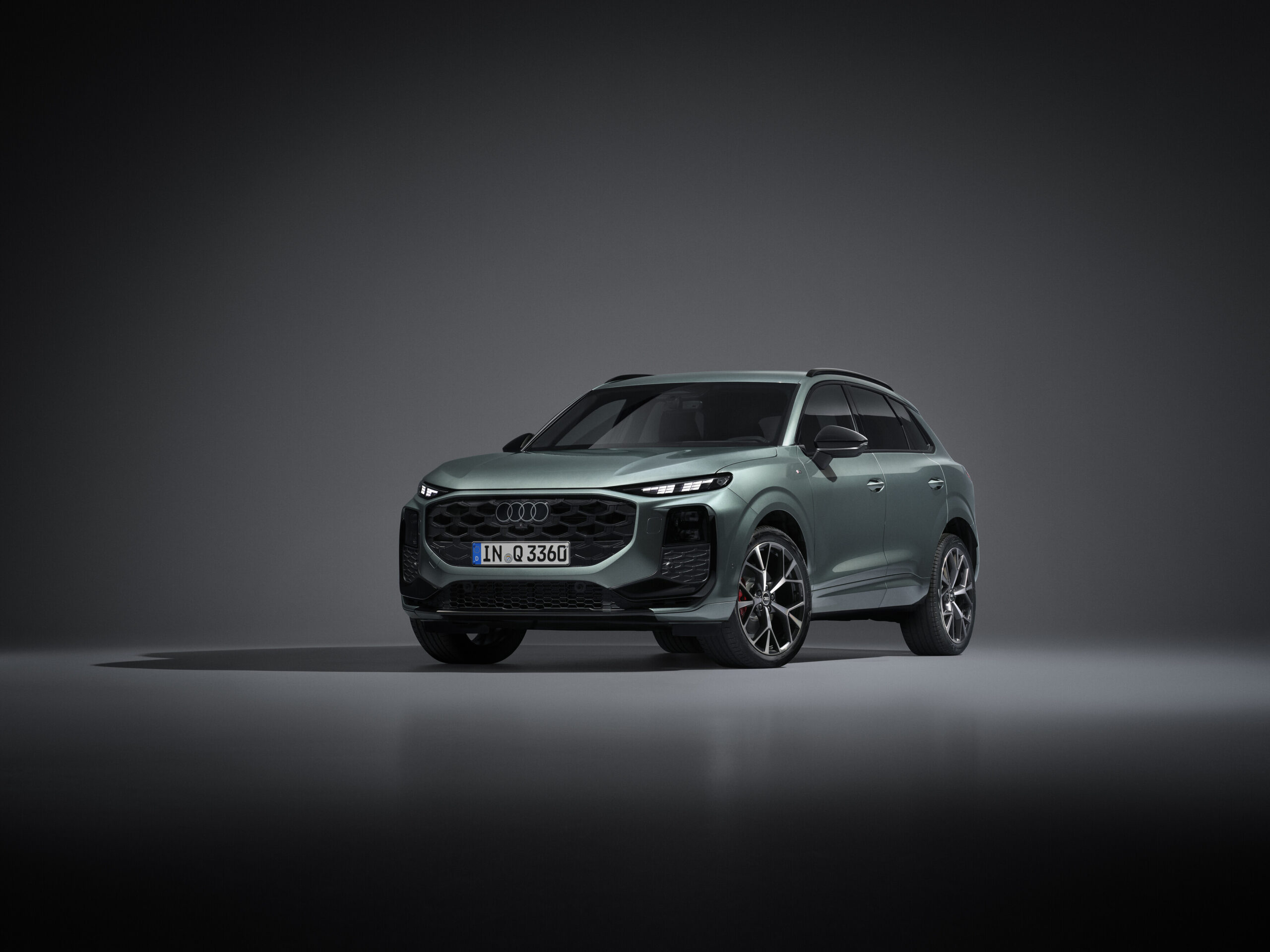 Yeni Audi Q3, e-hibrit motorla geliyor