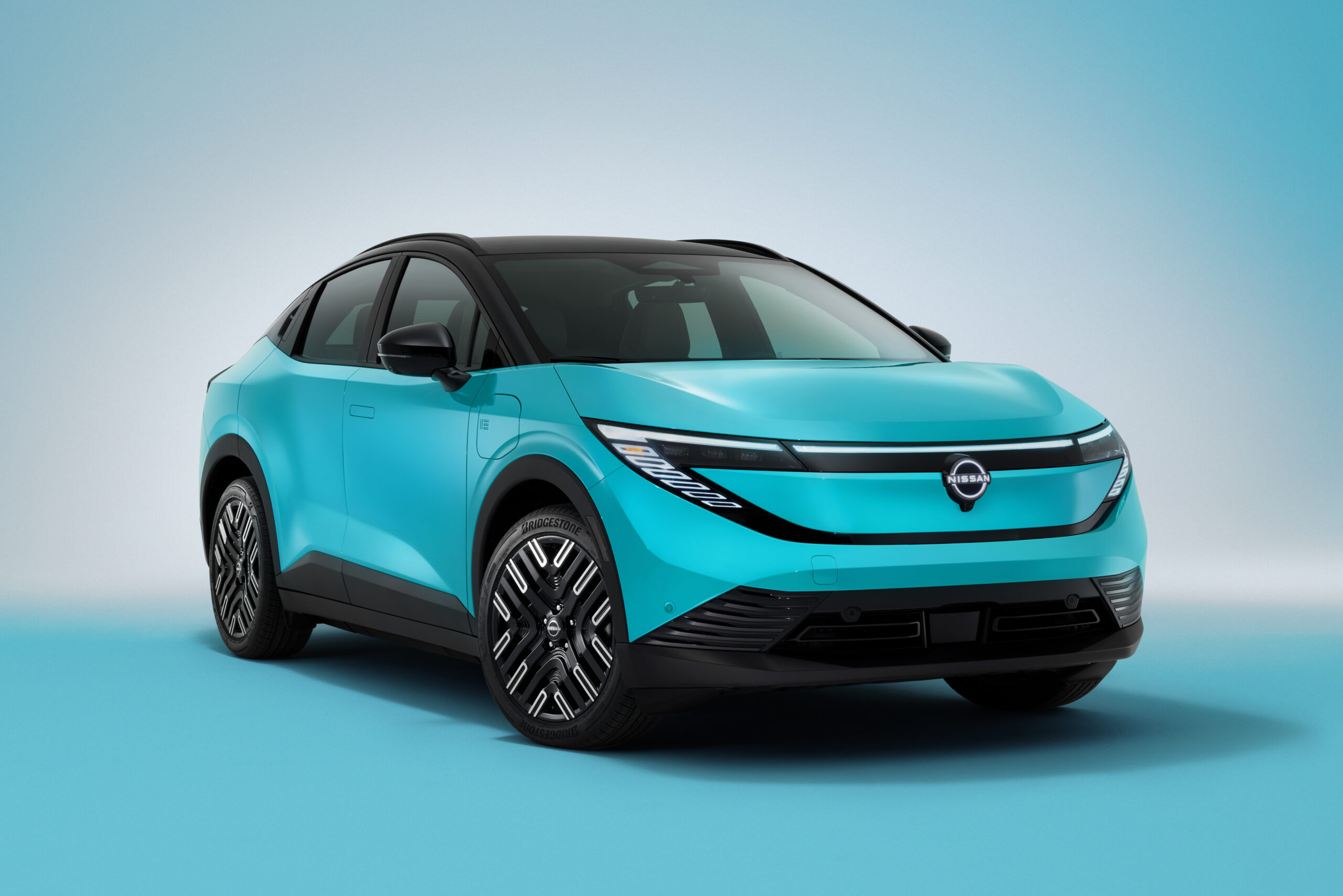 Yeni Nissan LEAF 600 km menzil sunacak