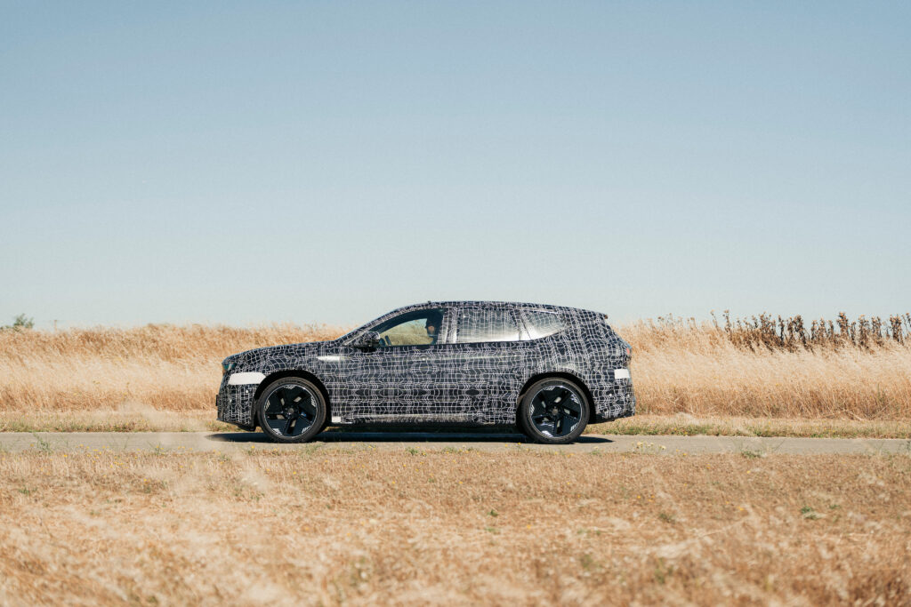 Yeni BMW iX3 kendini gösterdi