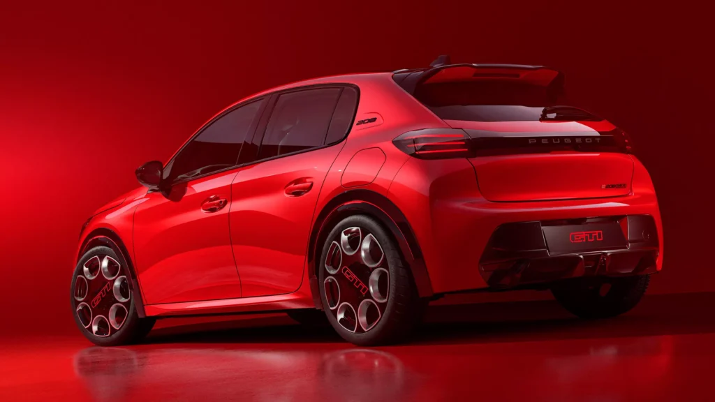 PEUGEOT E-208 GTi: Efsane Geri Döndü