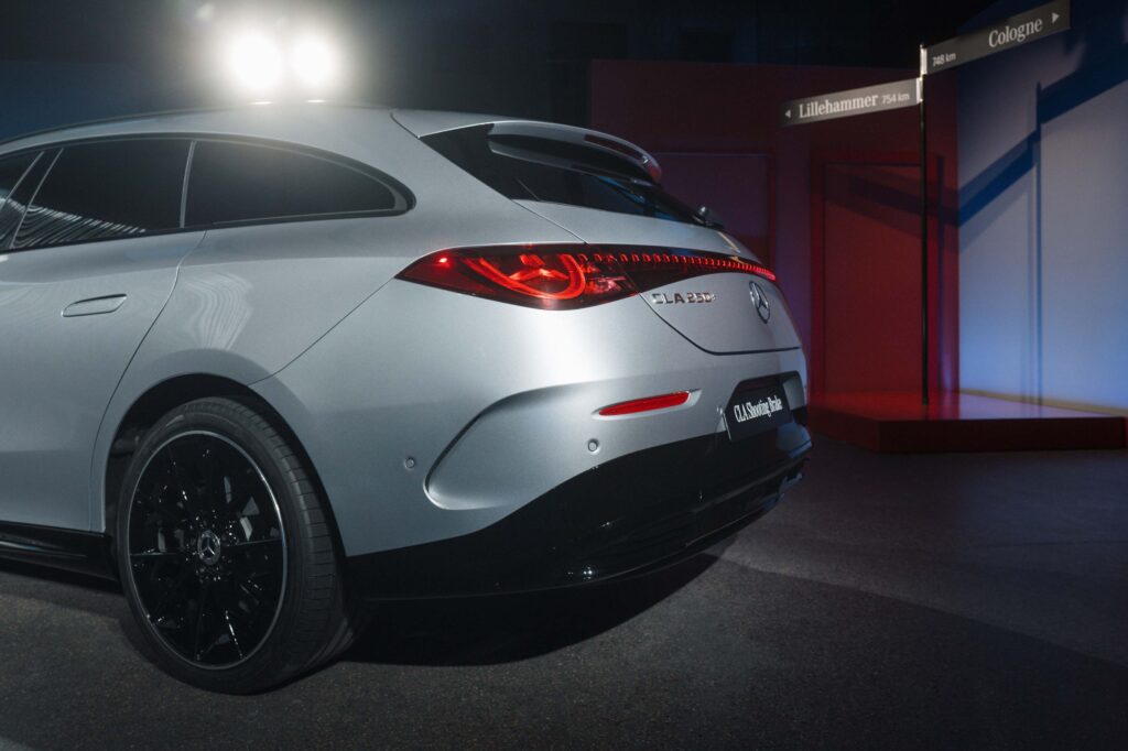 Yeni Mercedes-Benz CLA Shooting Brake elektriklendi