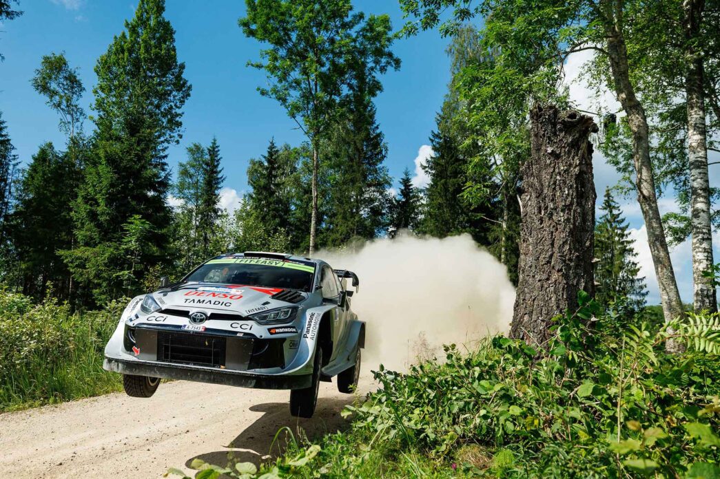 Toyota WRC’de 100. Zaferini Kazanarak Tarihe Geçti