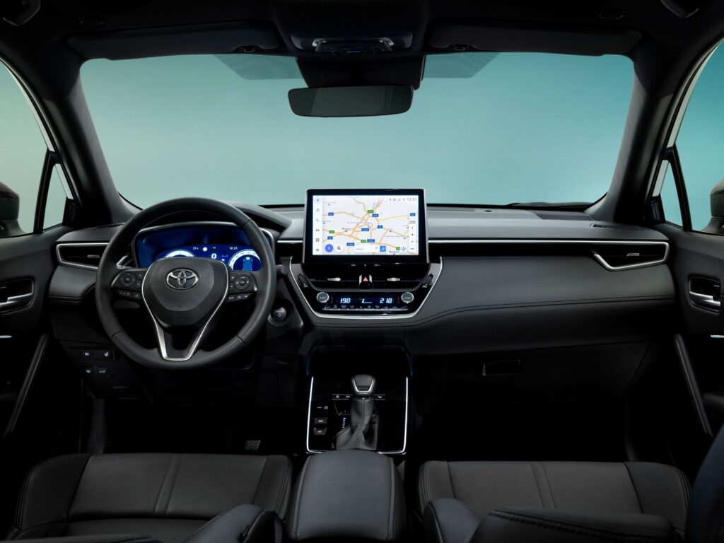 Yeni Toyota Corolla Cross Hybrid Türkiye’de Satışta