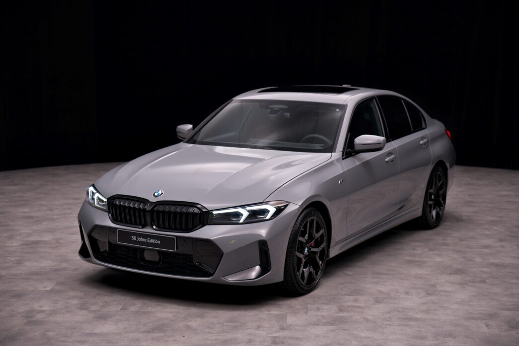 BMW 3 Serisi 50. Yılını “50 Jahre Edition” ile Kutluyor