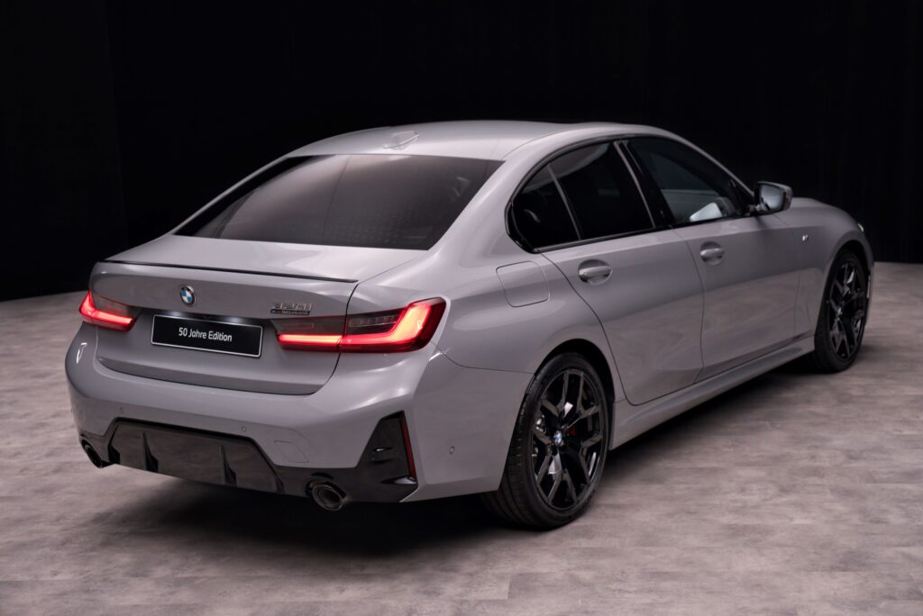BMW 3 Serisi 50. Yılını “50 Jahre Edition” ile Kutluyor