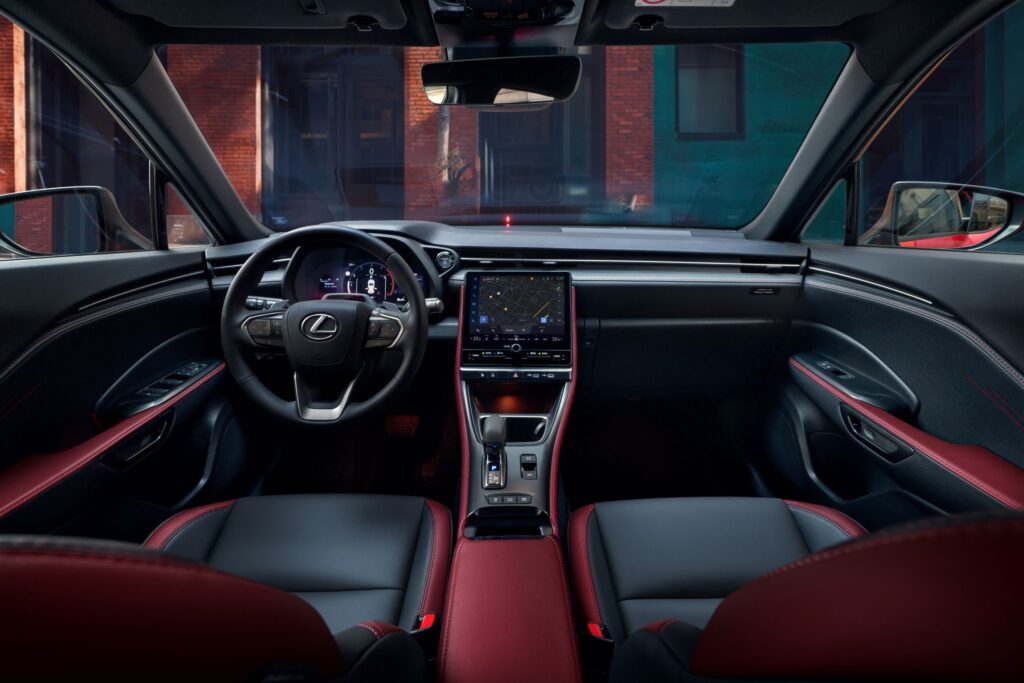 Lexus LBX Vibrant Edition Türkiye’de Özel Siparişle Sunulacak